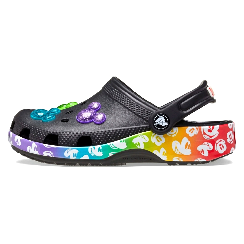 DISNEY CROCS